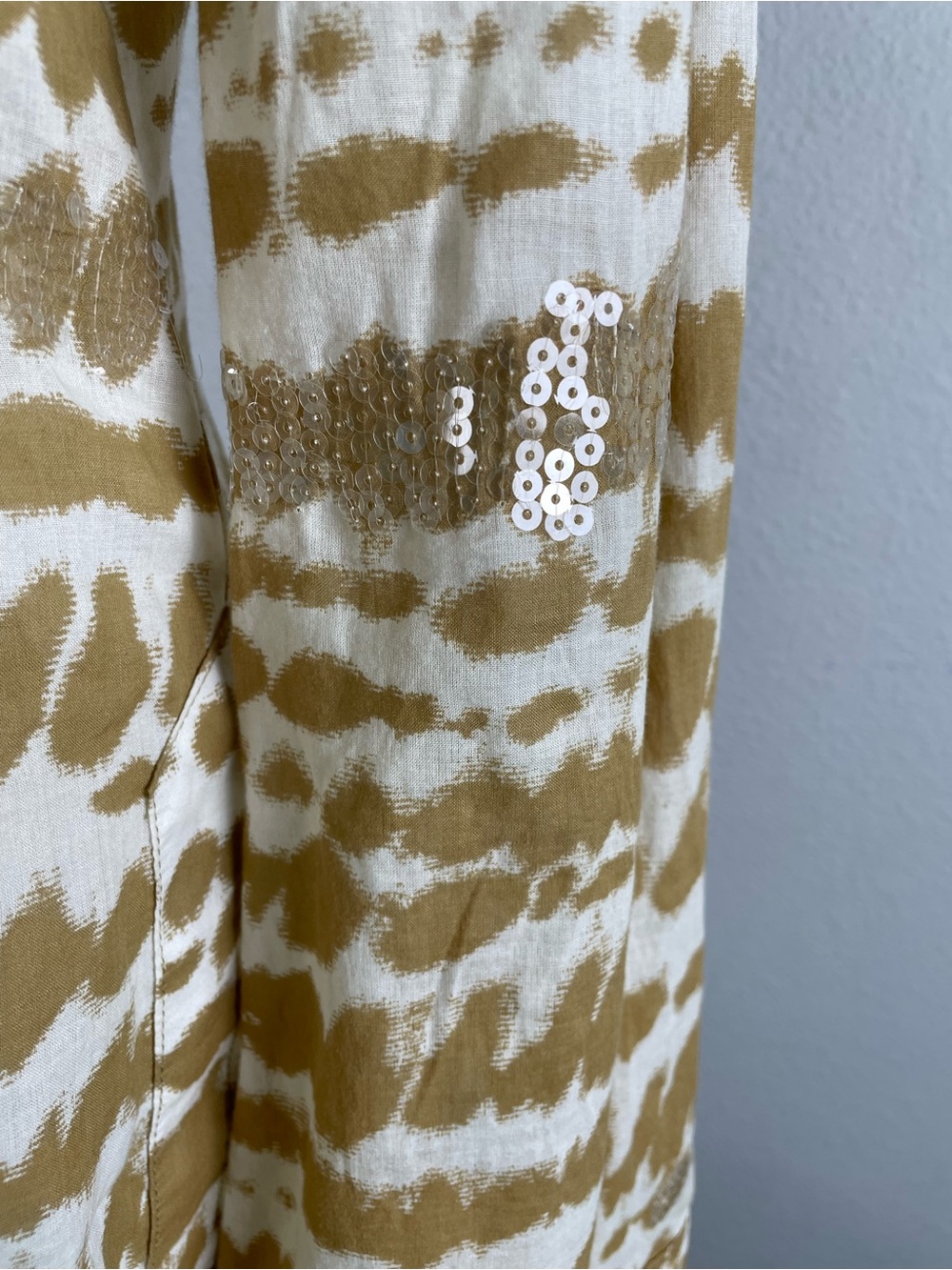Tory Burch 100% Cotton Blouse Tan & White Size 4 Sequins with Orange Logo Tag - Picture 5 of 9